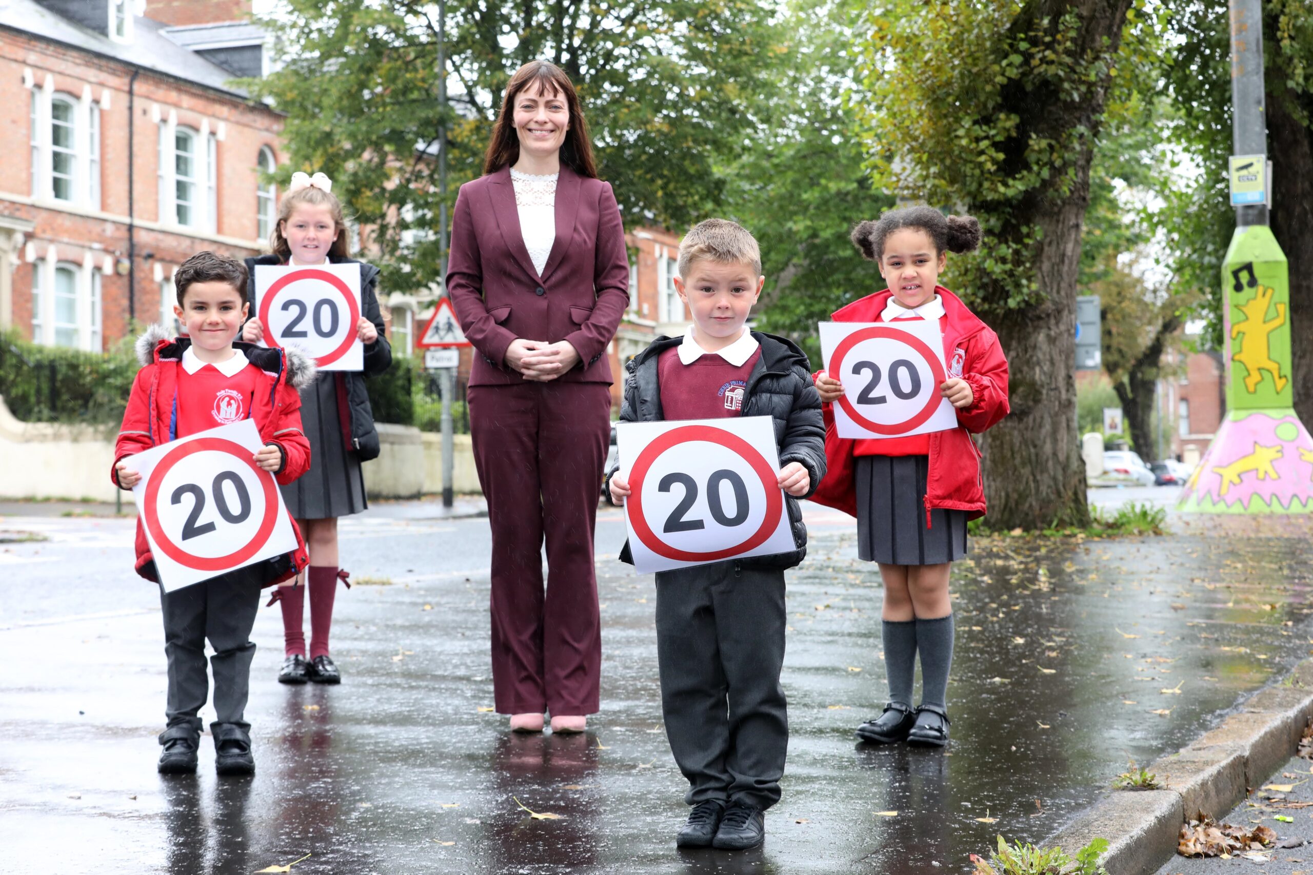 Minister Mallon Launches Roll Out of 20mph speed limit schemes at 100 schools - Newry news