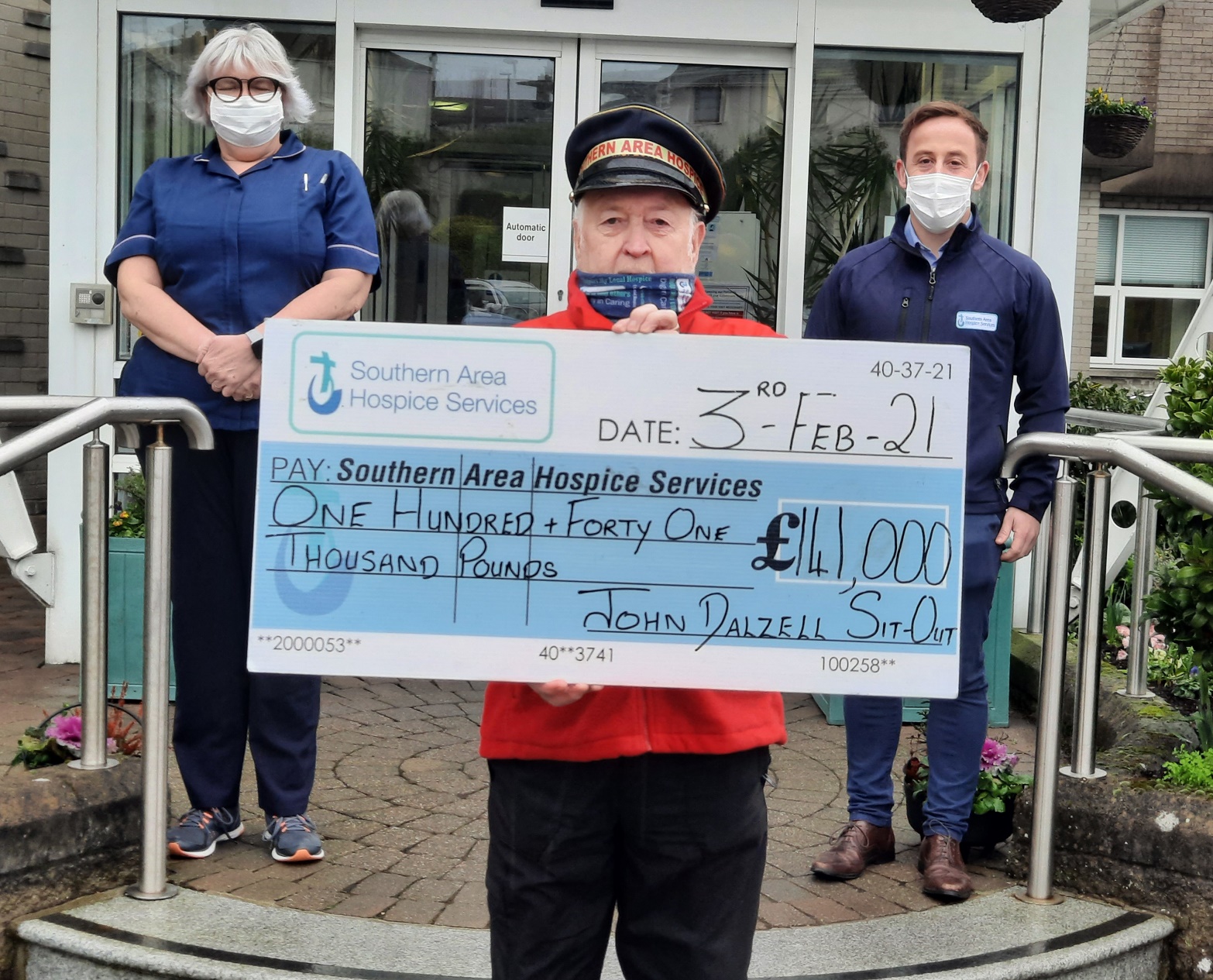 John Dalzell’s 29th Christmas sit-out raises £141,000 for Hospice | Newry Times